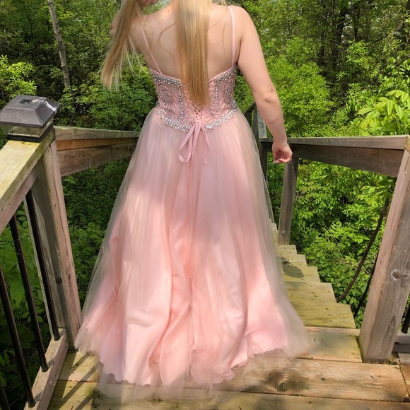 LIGHT PINK PROM/FORMAL GOWN - Picture 3 of 3